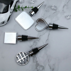 Zinc Alloy Wine Bottle Stoppers Square Heart Shape With Adhesive Seal For Christmas Wine Bottles - Product Image 2