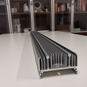 <span class=keywords><strong>Profilo</strong></span> in Alluminio per Dissipatore di Calore, Estrusione di Profili in Alluminio per Illuminazione di Coltivazione Commerciale e Domestica - Product Image 2