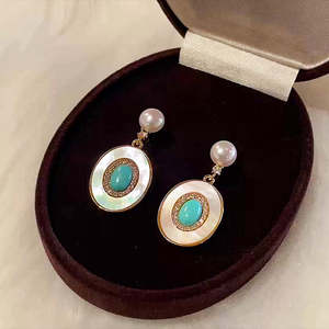 WENCHI Boucles d'oreilles clous de luxe léger haut de gamme en perles naturelles et turquoise, bijoux résistants à la chaleur 400g Shopify - Product Image 5