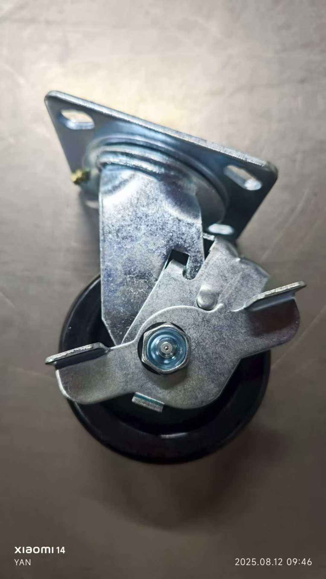 4 Inch Furniture Casters With Brake High-Temperature Phenolic Caster Wheels Swivel Heavy Duty Wheels