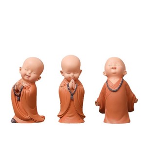 Figurines en résine de dessin animé Huiwu Little Monk pour la décoration de la maison et de la voiture, cadeau unisexe - Product Image 4