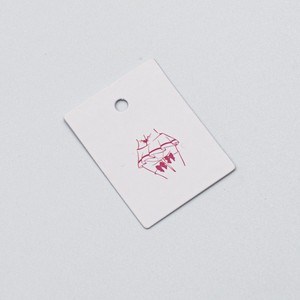 Meilleures ventes d'étiquettes volantes très épaisses étiquette volante en relief personnalisée étiquettes pivotantes de marque privée impression en feuille d'or avec des cordes en boucle - Product Image 5