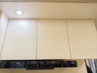 Capsule spatiale mobile préfabriquée en aluminium, écologique, facile à installer, aménagée et dotée de panneaux solaires