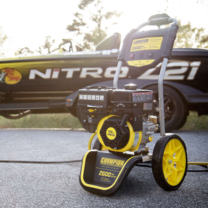 Hidrolavadora de Alta Presión Champion Power Equipment, 2600 PSI, <span class=keywords><strong>Gasolina</strong></span>, Económica, Industrial, para Autos - Product Image 3