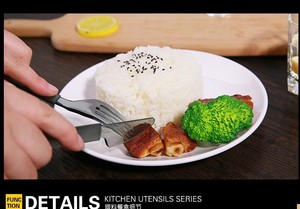 100 pièces/sac ensembles de couverts jetables <span class=keywords><strong>Forchette</strong></span> cuillères en plastique fourchettes et couteaux Nipkin vaisselle en plastique pour Festival Birt - Product Image 4