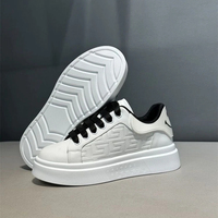 Chaussures basses de skate de luxe pour hommes, modèle OEM d'usine, avec empeigne bicolore noir et blanc, semelle épaisse polyvalente