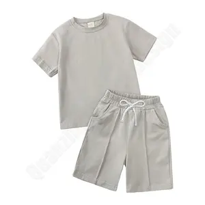 أطقم ملابس مخصصة للأولاد الرضع من عمر 4 إلى 12 عامًا: شورت صيفي قطني بلون واحد تي شيرت مجموعات ملابس أطفال.