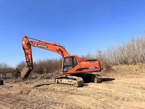 Excavadora de cadenas con capacidad de cazo de 1.6 m, potencia de 125 kW, peso de 23800 kg, Doosan DH225LC-7, excavadora mediana - Product Image 5