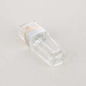 Récipients en verre pratiques ajoutant une touche d'élégance à vos rituels de soins quotidiens de la peau tous les jours - Product Image 5
