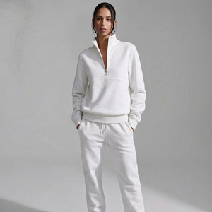 Sudadera Larga Blanca de Punto con Media Cremallera para Mujer BABA VEE, Logotipo Grabado, Cuello Alto, Ajuste Regular, Estilo Urbano, Color Liso - Product Image 1
