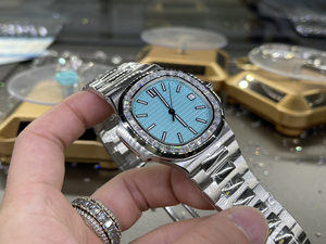 Montre automatique de luxe pour homme avec mouvement NH35, cadran style diamant et bracelet en acier inoxydable - Product Image 4