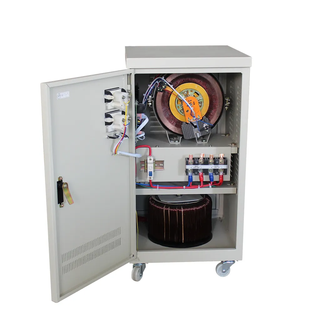 15 KW régulateur de tension 110V/220V AC 10kva 15kva servomoteur électrique domestique stabilisateur de tension automatique