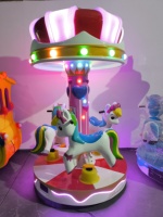 Nouveau design de mini manèges pour enfants petit carrousel 3 joueurs carrousel pour enfants chevaux carrousel à balançoire pour enfants