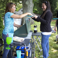 YILU Table de cuisine de camping pliante multicouche avec support suspendu et sac de rangement, station de cuisson extérieure portable pour les pique-niques