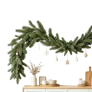 Couronne de Noël en aiguilles de pin et en rotin simulés pour la décoration de la cheminée et de la table à manger à la maison - Product Image 5