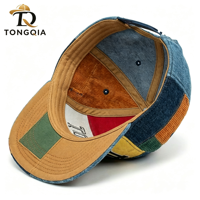 Casquette Trucker en Denim Jersey Patchwork 5 Panneaux Broderie 3D Abstraite Visière Dégradée Réglable Boucle Or Cuivre Vintage Bohème