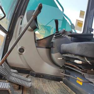 Excavadora Hidráulica Usada Kobelco SK250 de 25 Toneladas, Motor Hino Original de Japón, Bomba con Capacidad de Cucharón de 1.3m - Product Image 4