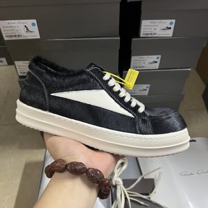 En stock Chaussure décontractée unisexe basse noire à lacets en cuir Owens de luxe à semelle épaisse - Product Image 5