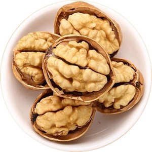 Frutta secca dolce noci noci con un gusto di nocciola - Product Image 2