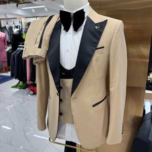 <span class=keywords><strong>Beige</strong></span> Noir Veste Gilet Pantalon 3 Pièces Revers Hommes <span class=keywords><strong>Costume</strong></span> Garçons D'honneur De <span class=keywords><strong>Mariage</strong></span> Tuxedos Costumes De Bal pour Homme - Product Image 1