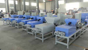 Machine à compresser les palettes en sciure de <span class=keywords><strong>bois</strong></span> 2025 Offre Spéciale Machine de fabrication de blocs de pieds en <span class=keywords><strong>bois</strong></span> Machine à presser à chaud les palettes de rasage en <span class=keywords><strong>bois</strong></span> - Product Image 3