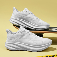 Chaussures décontractées pour hommes de haute qualité, respirantes, légères, avec empeigne en mesh, antidérapantes, pour le sport et la course à pied, printemps-été, noir et blanc