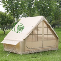 Custom logo opblaasbare buitentent met 1 slaapkamer, 1 hal, staande constructie, dakvenster en kachelopening, kampeertent voor picknick, tips en wandelen