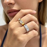 Bague de fiançailles minimaliste en acier inoxydable, style rétro, petite et exclusive, avec zircon, design plaqué argent, sensation haut de gamme