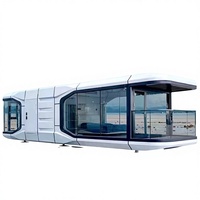 SINOVA Capsule Castle : Villa de Luxe Préfabriquée Triangulaire Écologique, Personnalisable pour Jardins et Fermes