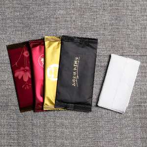 Custom Printed Cleaning <b>Wet</b> <b>Wipes</b> Restaurant Disposable Nonwoven Small Mini Cleansing <b>Wet</b> Tissue <b>Wipes</b> Individual Packaging - Product Image 3