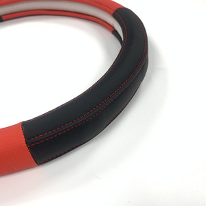 Housse de <span class=keywords><strong>volant</strong></span> universelle OEM 2026 à prix abordable, antidérapante en cuir PU, protection contre les rayures pour <span class=keywords><strong>volant</strong></span> de voiture - Product Image 3