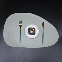 Sets de table en similicuir gris foncé irrégulier, imperméables et résistants aux taches, pour table à manger, décoration de cuisine