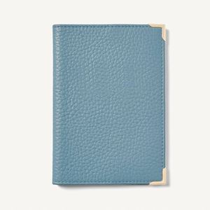 Ensemble de porte-cartes de crédit et étui à passeport en cuir PU de luxe avec logo personnalisé pour hôtel et bagages - Product Image 1