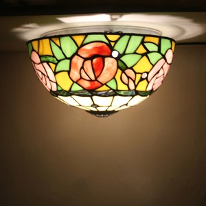 Lámpara de Techo LongHuiJing de 12 Pulgadas con Pantalla de Vidrio con Diseño de Rosas, 2 Luces, Estilo Tiffany, Montaje Empotrado - Product Image 1