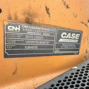 Chargeuse sur pneus SR175 d'<span class=keywords><strong>occasion</strong></span>, capacité nominale 790 kg, moteur Cummins d'origine américaine, état de fonctionnement impeccable, adaptée à divers sites. - Product Image 4