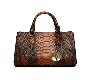 अनुकूलित लोगो हैंडबैग, वास्तविक लिगटर से बने कस्टम लोगो हैंडबैग उत्पाद कैटलॉग देखने के लिए हमसे संपर्क करते हैं। - Product Image 1