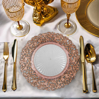 Vente en gros d'assiettes de présentation en plastique PP 13 pouces rose argenté doré plats décoratifs de luxe pour les fêtes