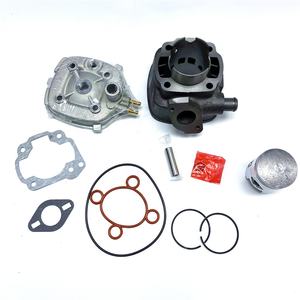 <span class=keywords><strong>Kit</strong></span> Cylindre Piston 70 cm³ pour Yamaha <span class=keywords><strong>Aprilia</strong></span> SR50 <span class=keywords><strong>SR</strong></span> <span class=keywords><strong>50</strong></span> 70, Refroidi par Eau, 47 mm, 2T - Product Image 1