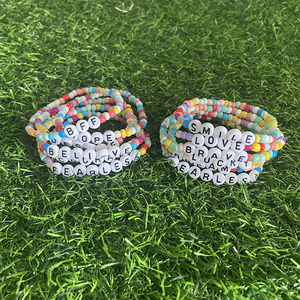 Pulseras elásticas con cuentas <span class=keywords><strong>de</strong></span> letras acrílicas <span class=keywords><strong>de</strong></span> <span class=keywords><strong>Amistad</strong></span> <span class=keywords><strong>de</strong></span> verano personalizables Love BFF pulsera <span class=keywords><strong>de</strong></span> cuentas <span class=keywords><strong>de</strong></span> semillas <span class=keywords><strong>de</strong></span> cristal inicial - Product Image 2
