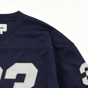 Camiseta deportiva de hockey de manga larga con estampado del número 23 para hombre, color azul marino y blanco, cuello en V, malla, logotipo personalizado, ropa deportiva urbana - Product Image 4