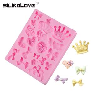 Cartoon Crown and Bow Tie <b>Silicone</b> Fondant Jelly Candy Chocolate Cake Decoration <b>Baking</b> Tool Mold - Product Image 1