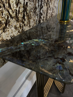 Table basse moderne en marbre vert poli et granit massif pour hôtel et salon - Stonevic