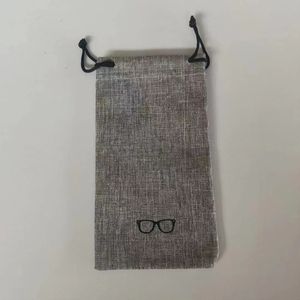 סיטונאי מלבן משקפי שמש נרתיק לוגו מותאם אישית ורוד צהוב רך אפור פשתן בד אבק אריזה - Product Image 1