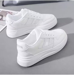 Sneakers Primaverili da <span class=keywords><strong>Donna</strong></span>, <span class=keywords><strong>Scarpe</strong></span> <span class=keywords><strong>Sportive</strong></span> Piatte, Sneakers Casual Versatili con Plateau, <span class=keywords><strong>Scarpe</strong></span> da <span class=keywords><strong>Donna</strong></span> di Design - Product Image 6