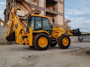รถตักล้อยาง JCB 4CX มือสอง ผลิตในญี่ปุ่น สภาพดี เครื่องจักรสำหรับงานดิน เครื่องยนต์และปั๊มเดิม กำลังไฟ 100 กิโลวัตต์ ผ่านการทดสอบและตรวจสอบแล้ว - Product Image 6