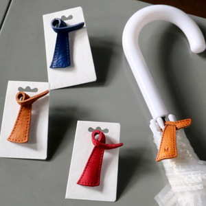 Le fabricant de Shenzhen personnalise des étiquettes anti-perte en cuir pour parapluies, des étiquettes de parapluie tendance de style japonais et des étiquettes pour parasols. - Product Image 2