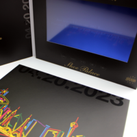 Vente en gros de nouveaux produits technologiques matériel UV noir brochure vidéo écran lcd 7 pouces motion vide o book