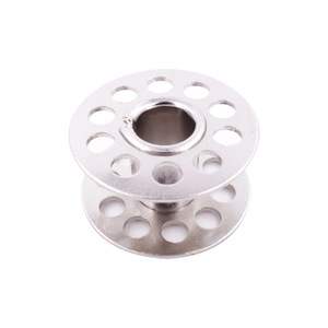 Bobina de máquina de coser doméstica, núcleo de lanzadera de metal para uso doméstico, fácil de operar - Product Image 1