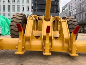 รถเกรดเดอร์ CAT140K รุ่นยอดนิยม ใช้งานหนัก สามารถใช้สำหรับการฟื้นฟูพื้นที่เกษตรกรรมและการก่อสร้างถนนกรวด - Product Image 6