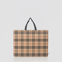 Spunbond-Vliesstoff für wiederverwendbare Handtaschen, Baby- und Erwachsenen-Inkontinenzwindeln mit individuellem Markenlogo und Griff.